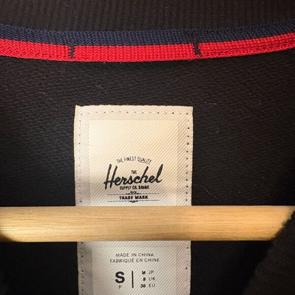 Herschel Supply Company Crewneck Womens Sweatshirt size small Black - Picture 3 of 5